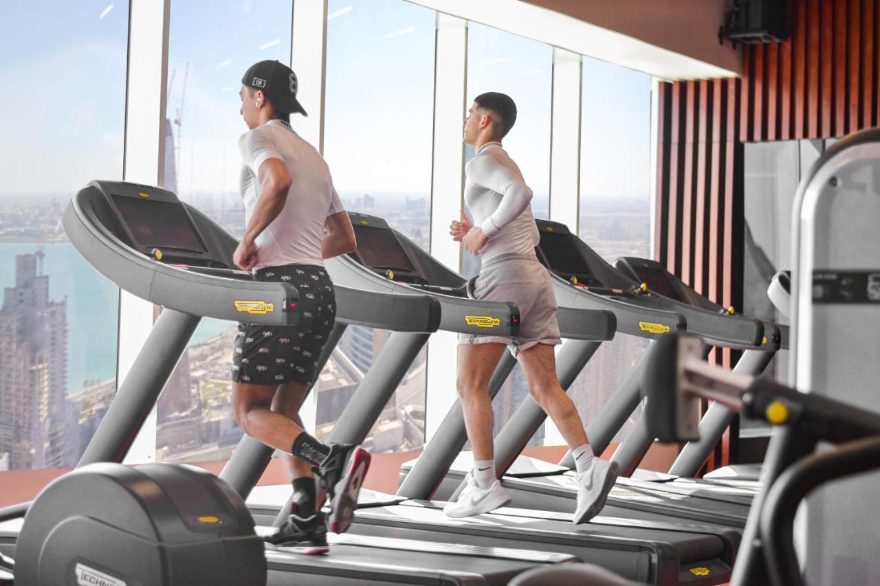 The Bentley Luxury Hotel & Suites Doha Ngoại thất bức ảnh Technogym Treadmills